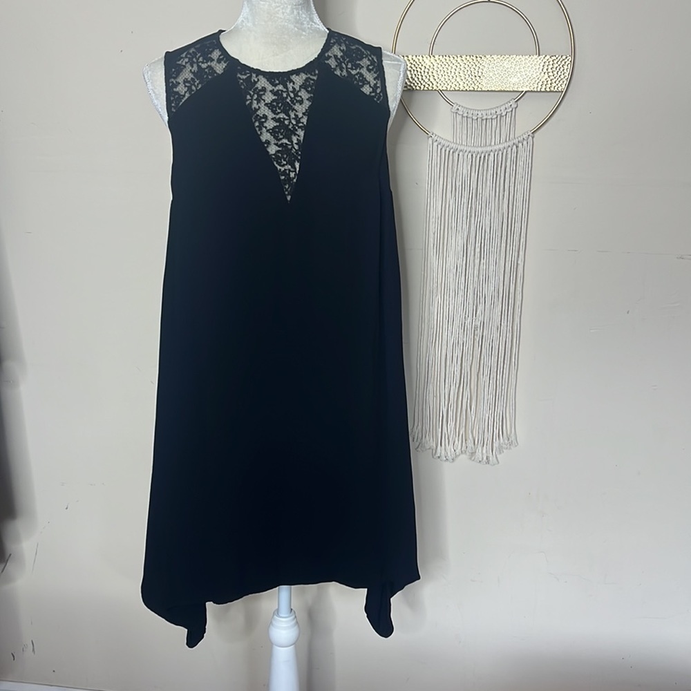 French connection • little black lace sleeveless dress lbd